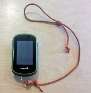 a simple lanyard for the Garmin eTrex35t