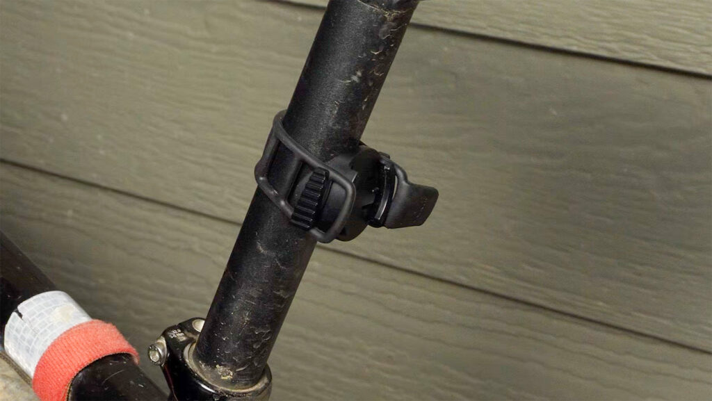 Seatpost mount