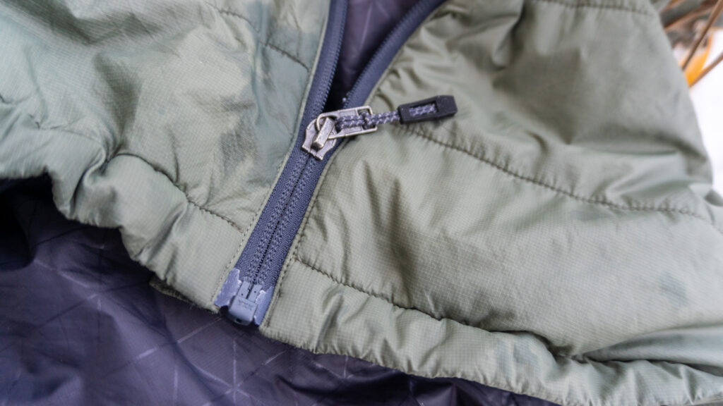 The front zip is made to take on some serious workloads!