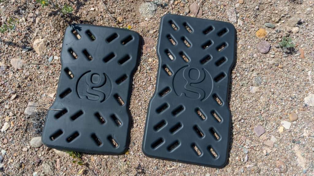 Do note that if you're familiar with Gossamer Gear packs, the Grit 28 (left) uses a smaller back padding than their ultralight packs (right, from a Mariposa)